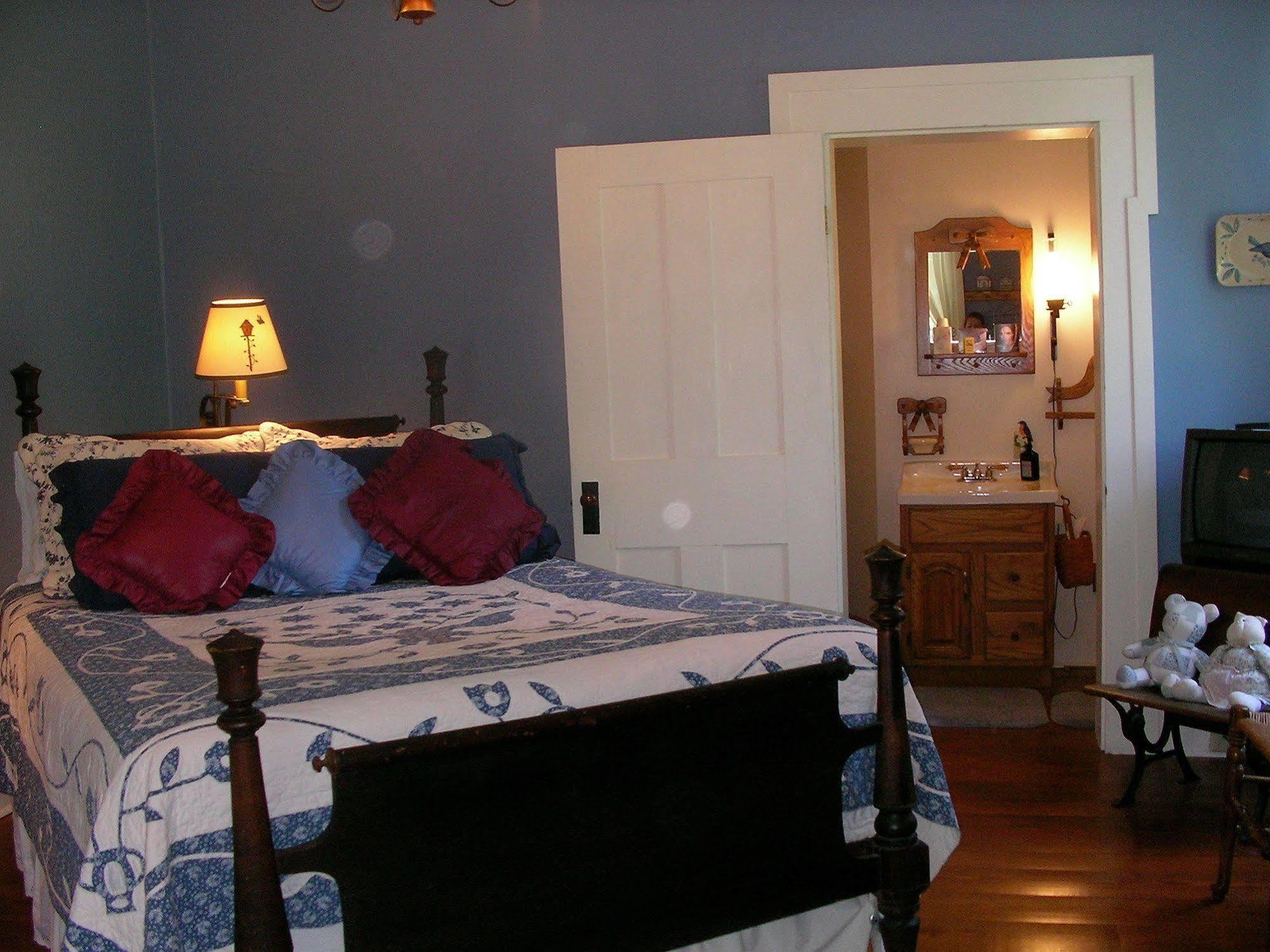 Bed and Breakfast The Pines Of Dresden Pokoj fotografie